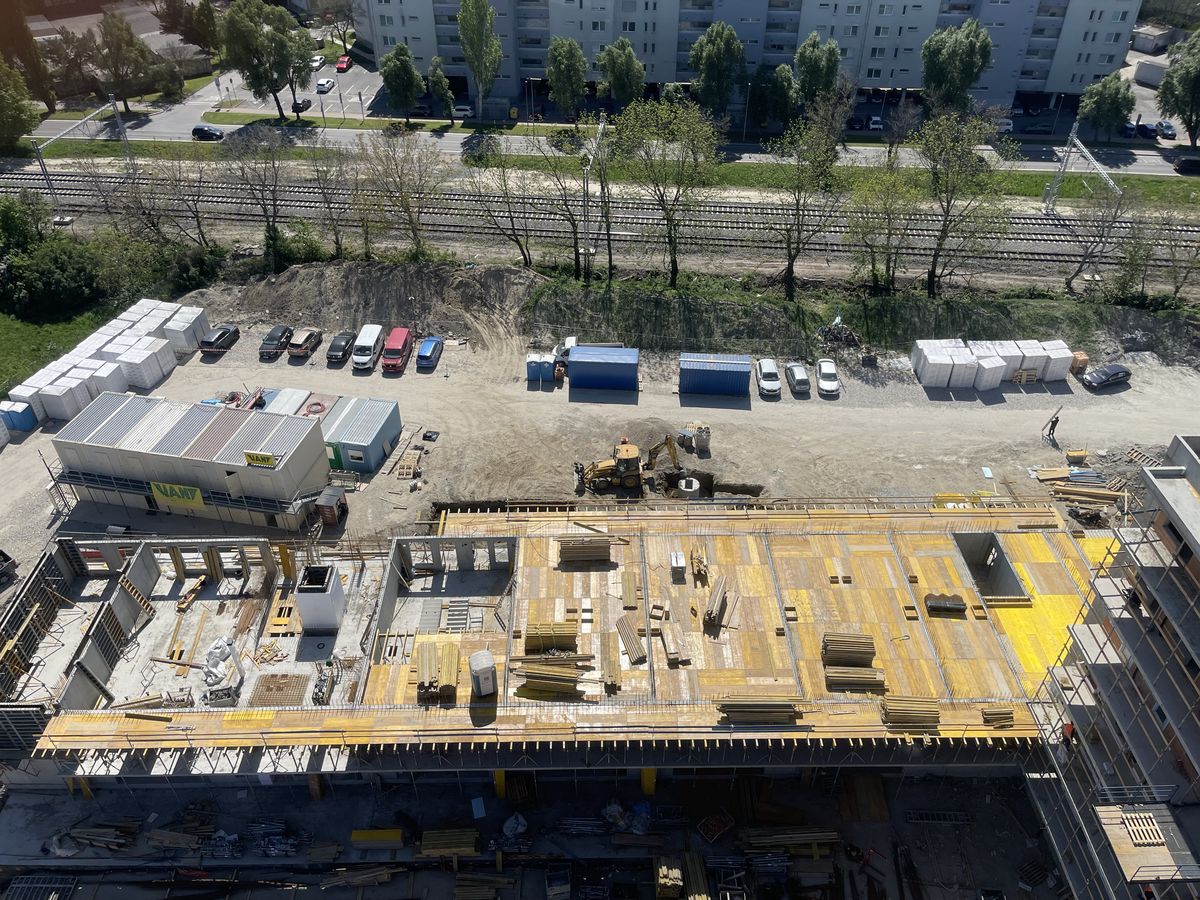 Galvania Bratislava — debnenie a armovanie stropu